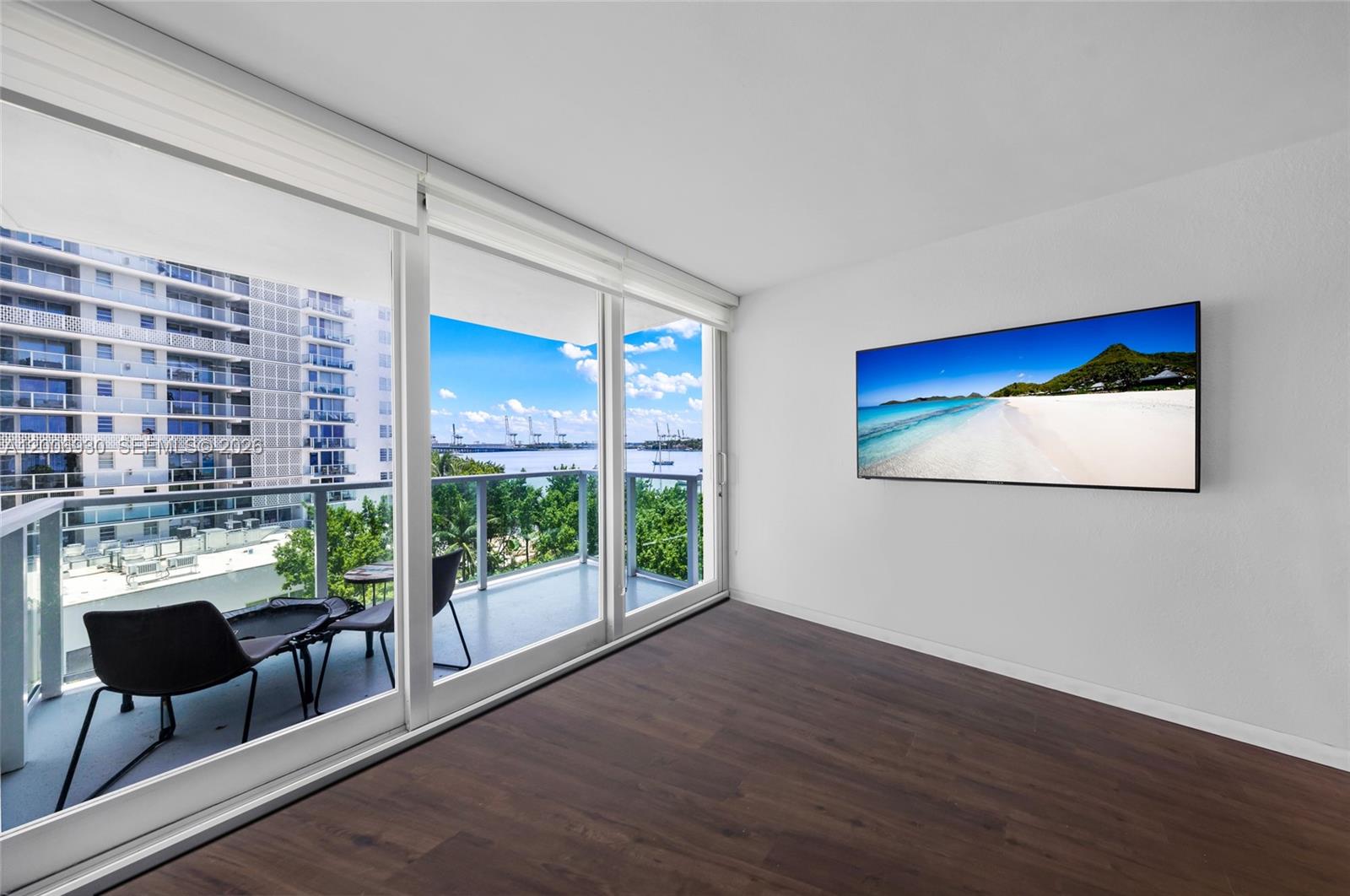MIRADOR 1000 CONDO - Residential