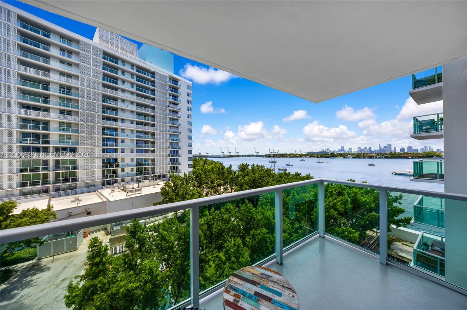 MIRADOR 1000 CONDO - Residential