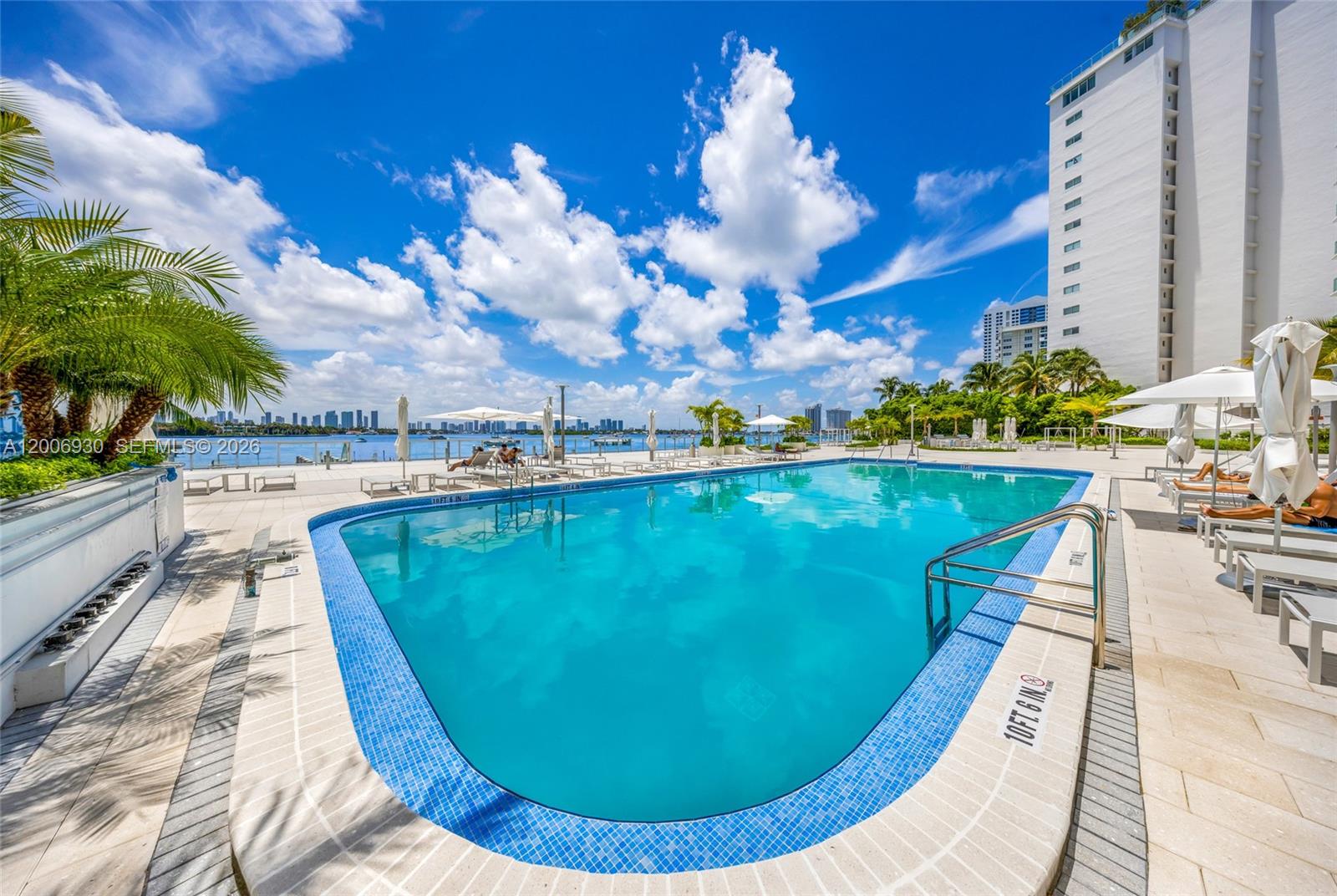MIRADOR 1000 CONDO - Residential