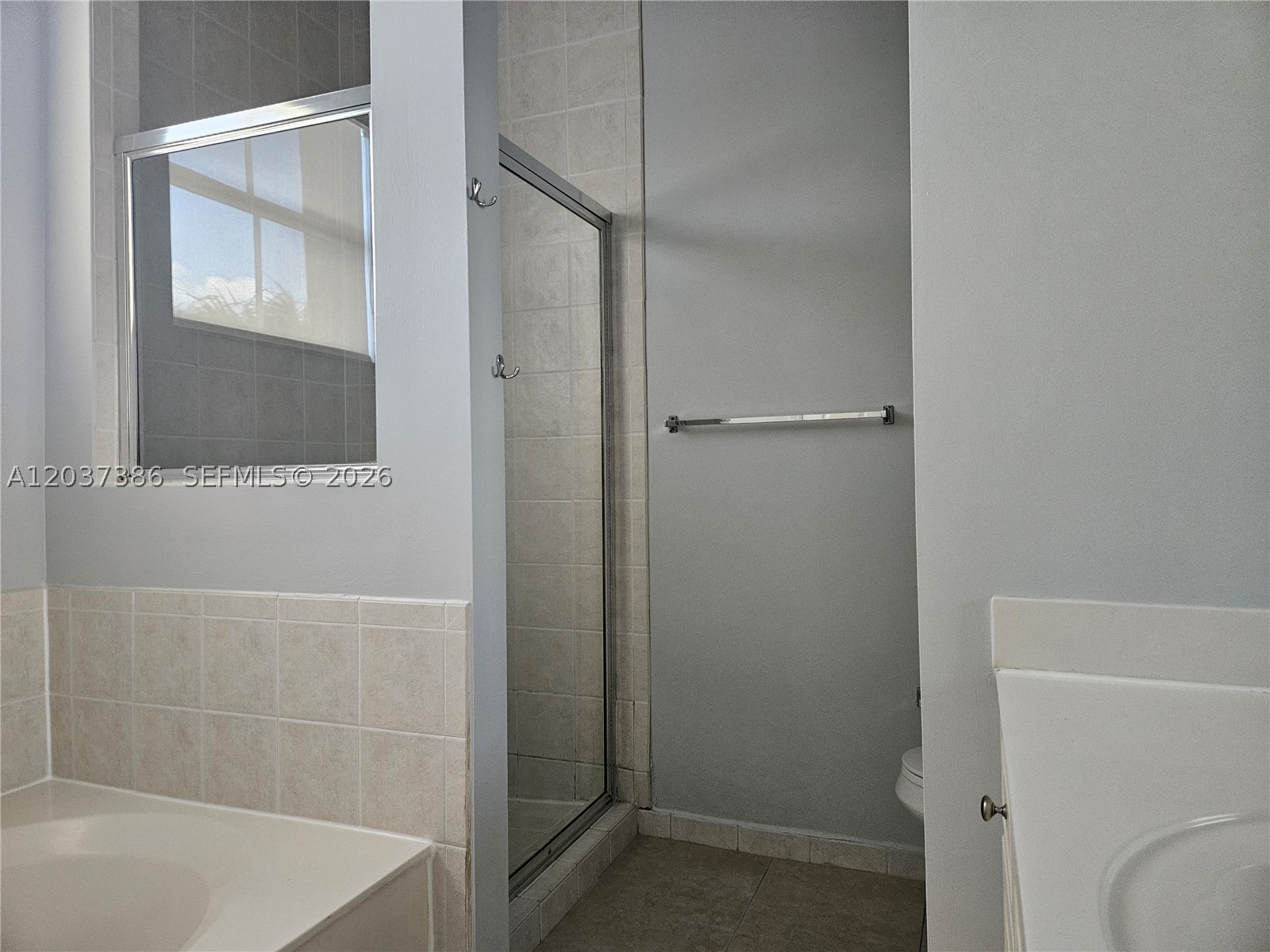 EGRET LAKES ESTATES SEC 2 - Residential Lease