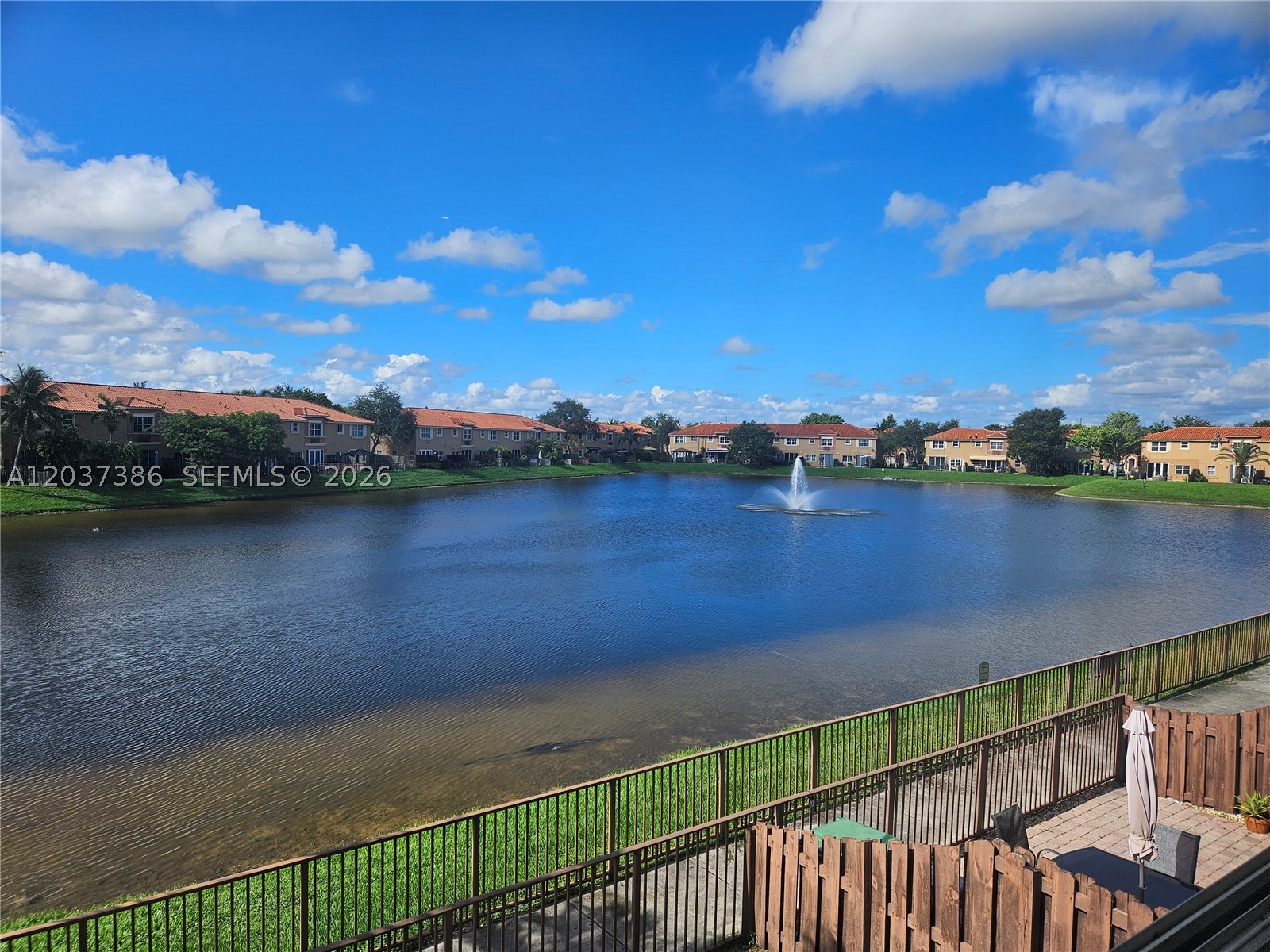 EGRET LAKES ESTATES SEC 2 - Residential Lease