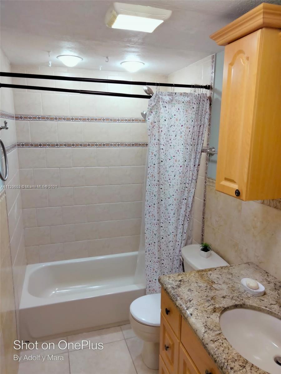 UNIVERSITY TRAIL CONDO - Residential