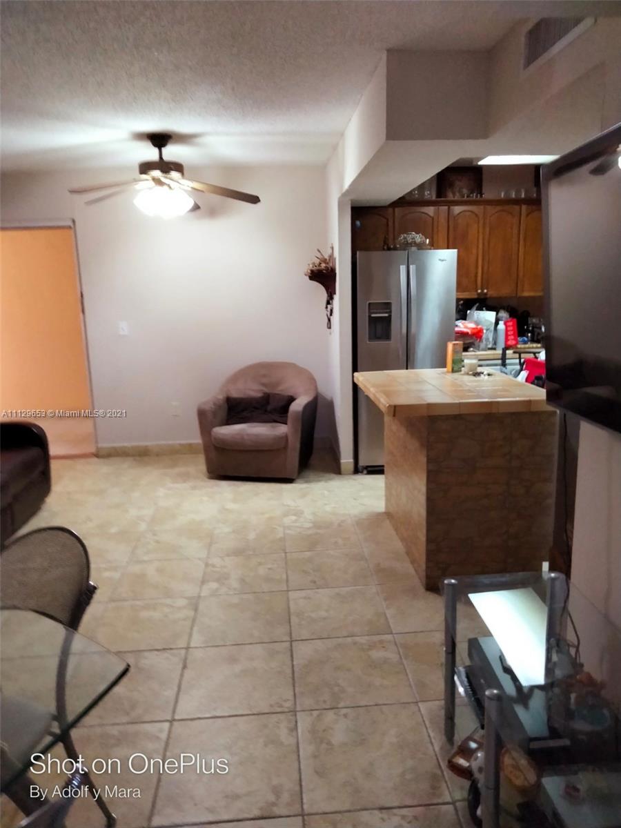 UNIVERSITY TRAIL CONDO - Residential