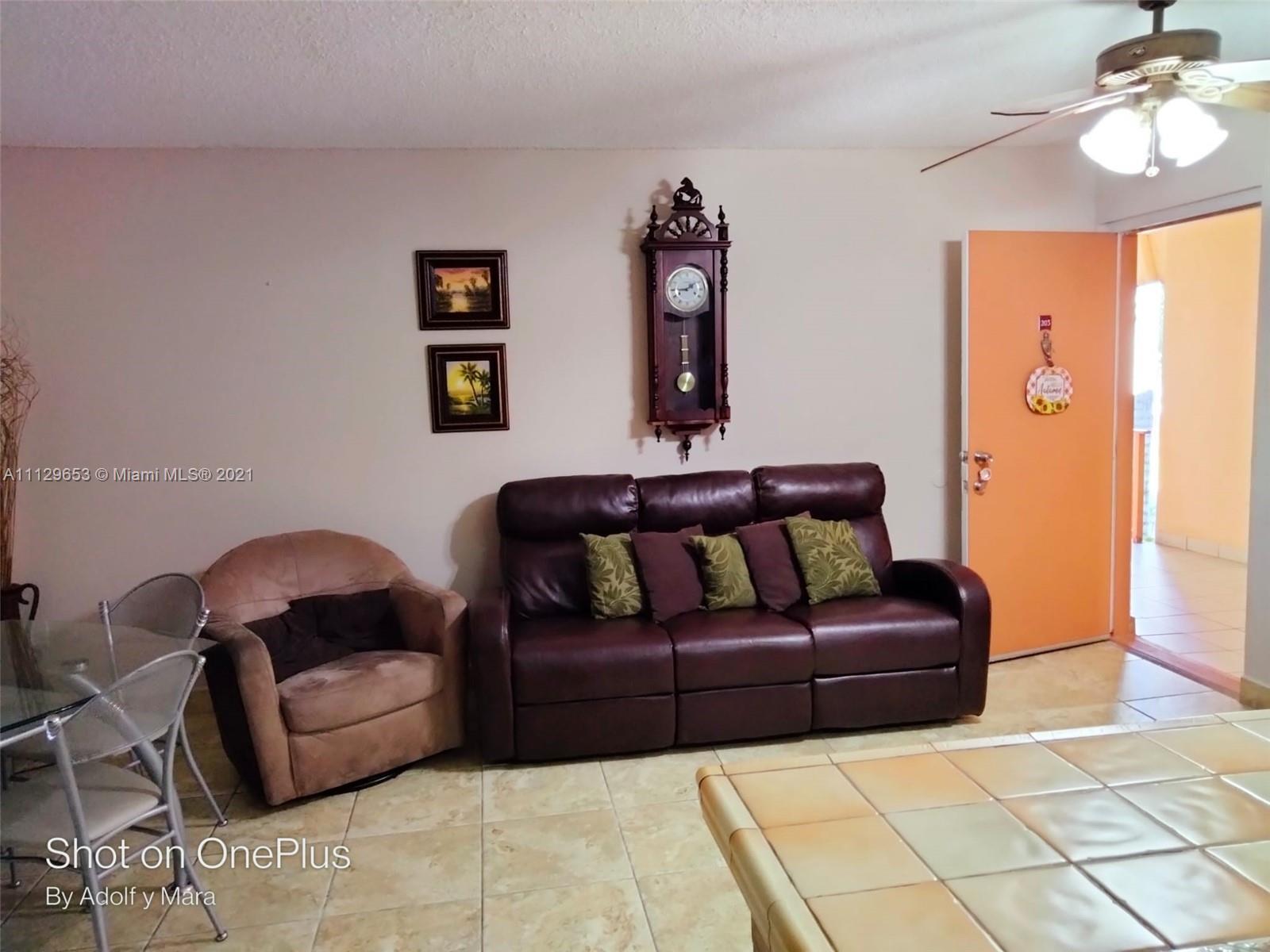 UNIVERSITY TRAIL CONDO - Residential