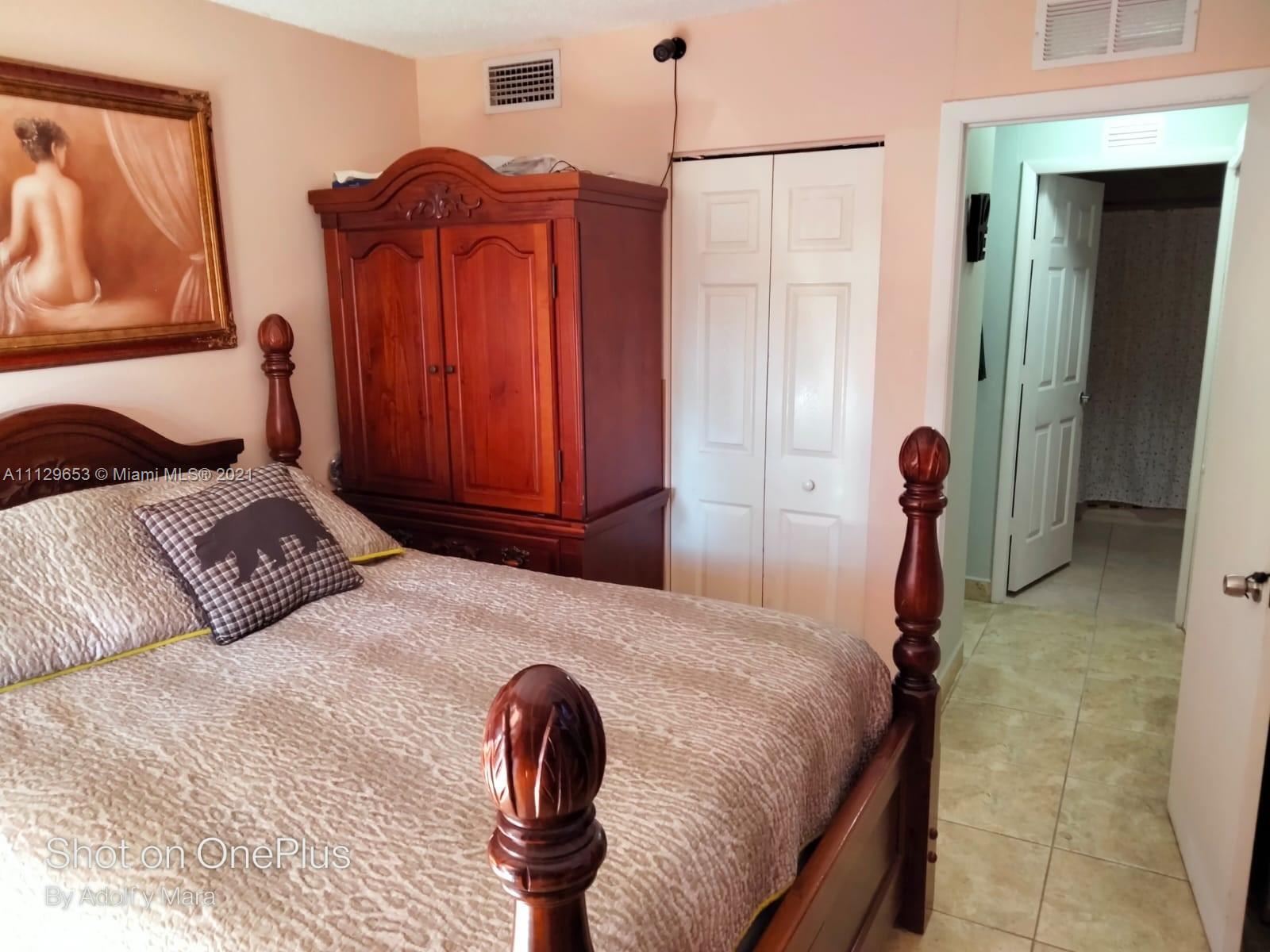 UNIVERSITY TRAIL CONDO - Residential