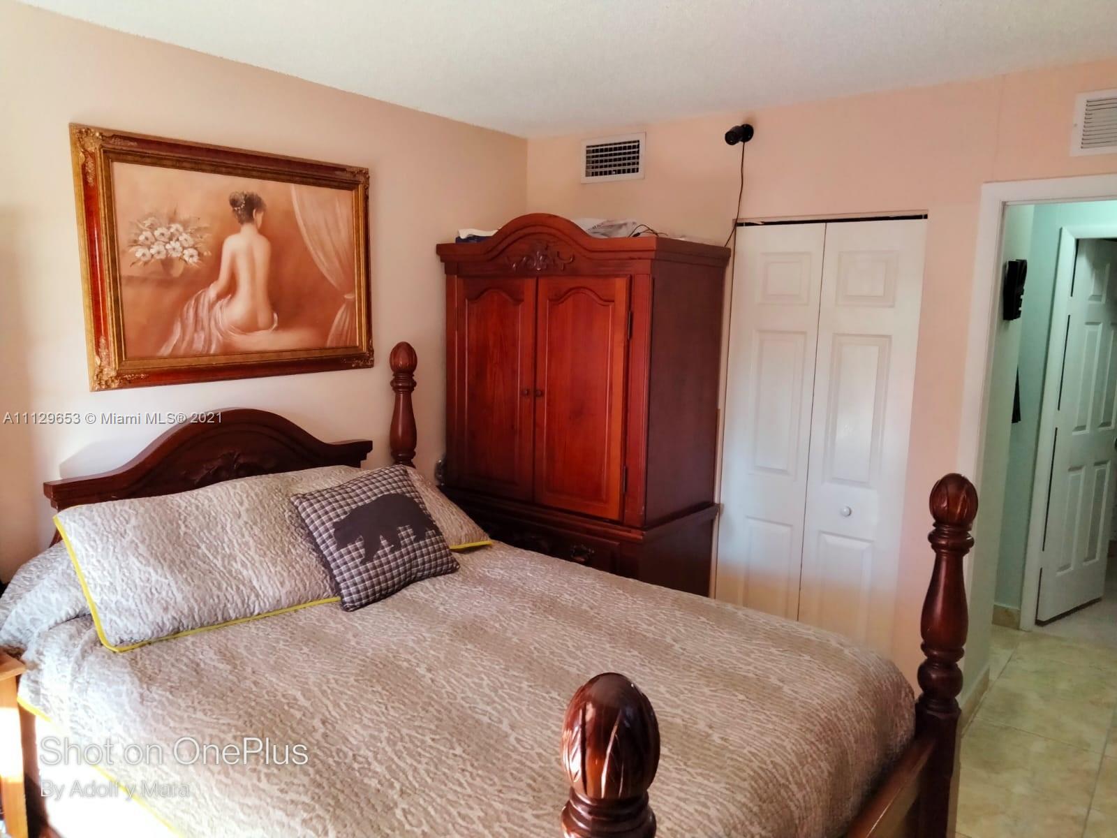 UNIVERSITY TRAIL CONDO - Residential