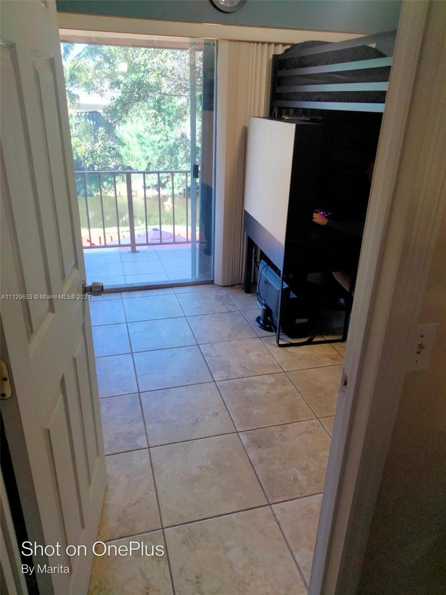 UNIVERSITY TRAIL CONDO - Residential
