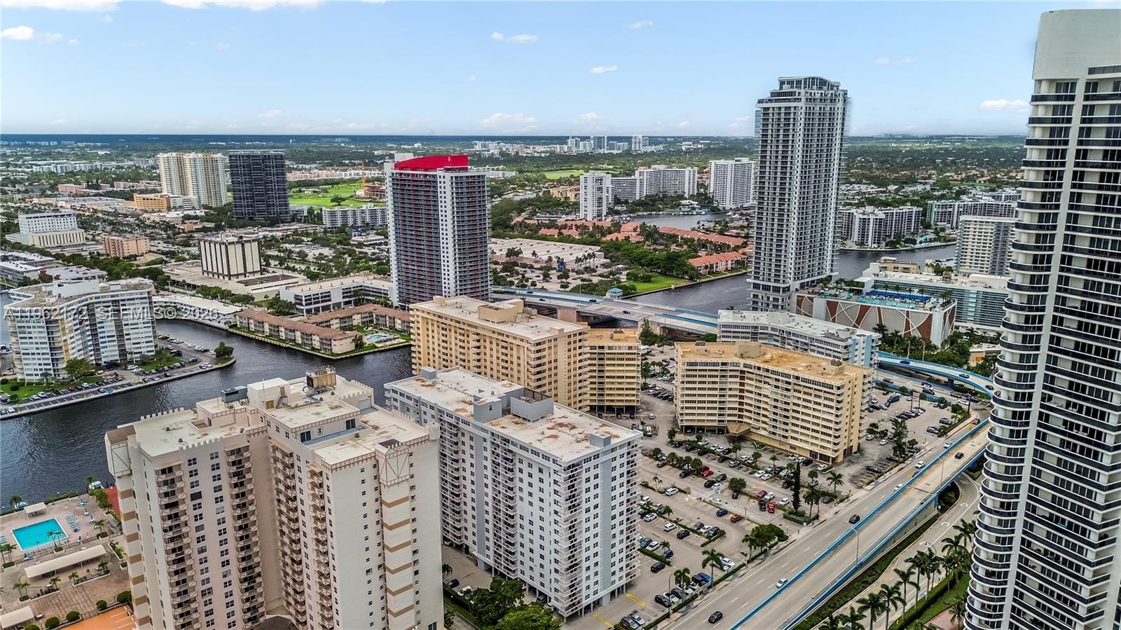 PLAZA TOWERS SOUTH CONDO - Residential