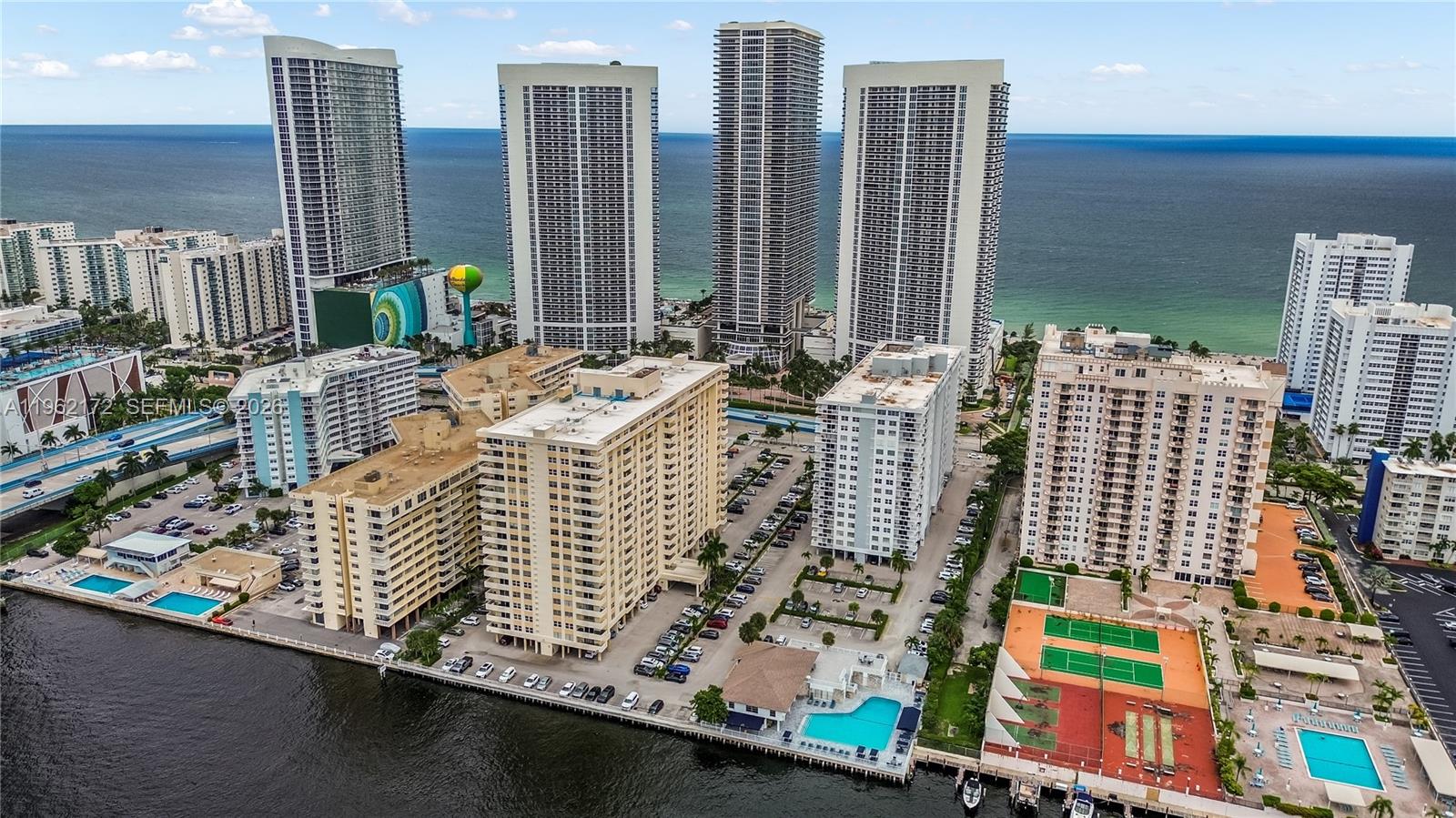 PLAZA TOWERS SOUTH CONDO - Residential