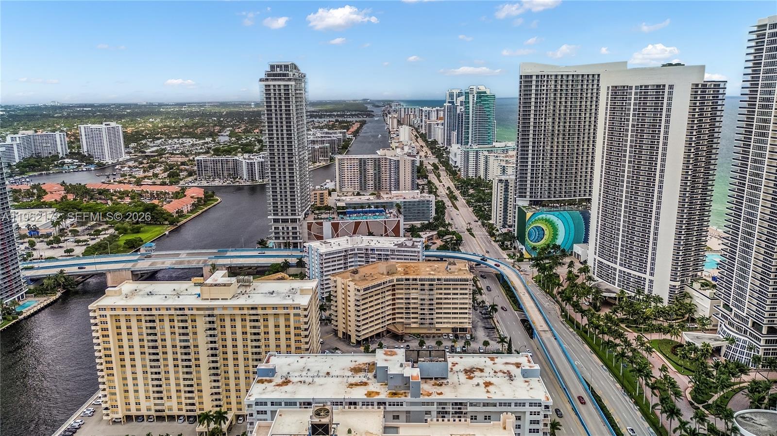 PLAZA TOWERS SOUTH CONDO - Residential