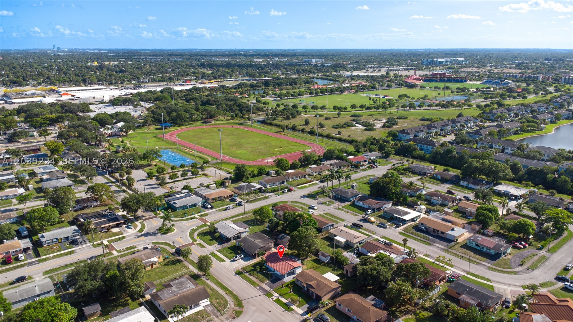 ¤LAKE SHORE ESTATES - Residential