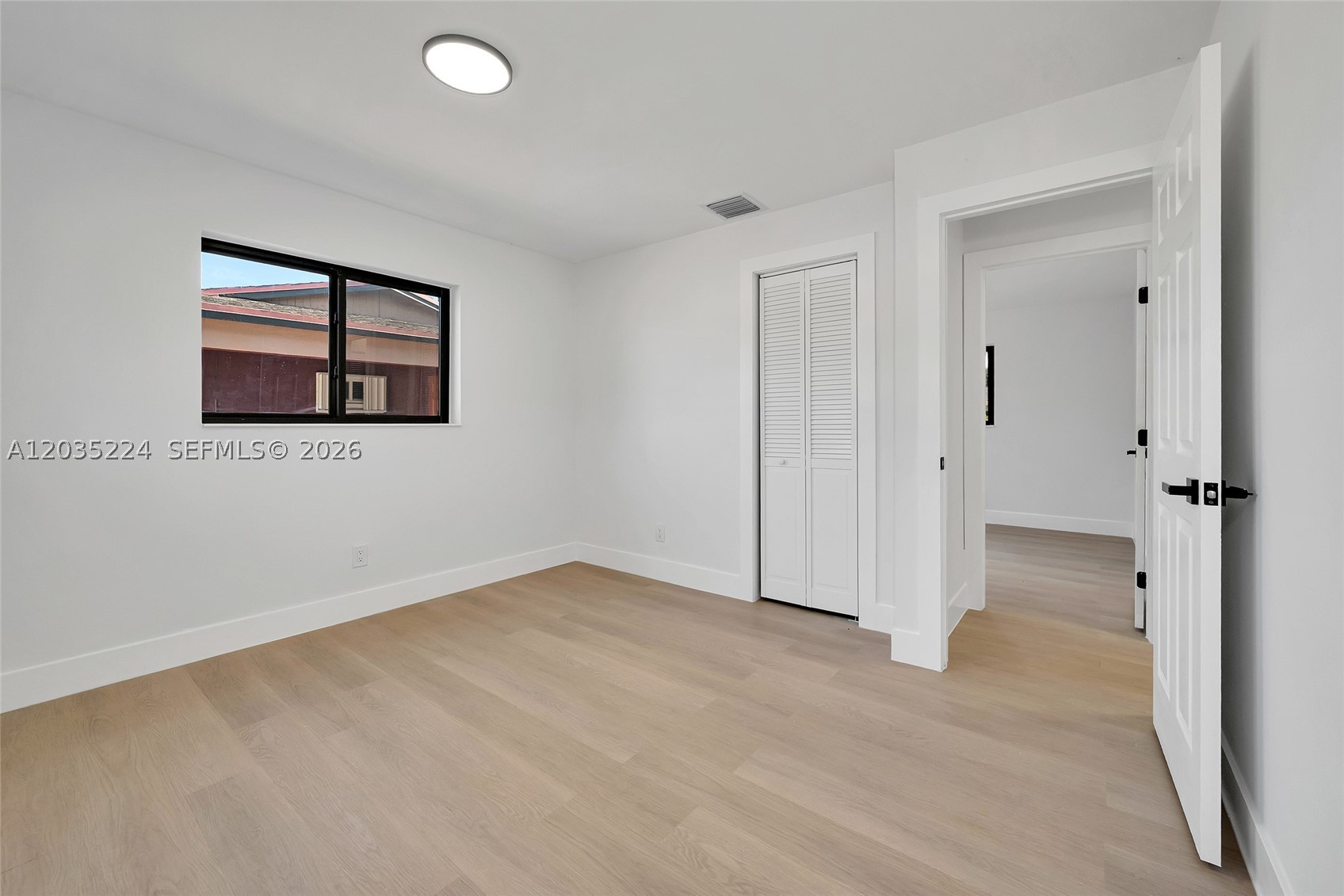 ¤LAKE SHORE ESTATES - Residential
