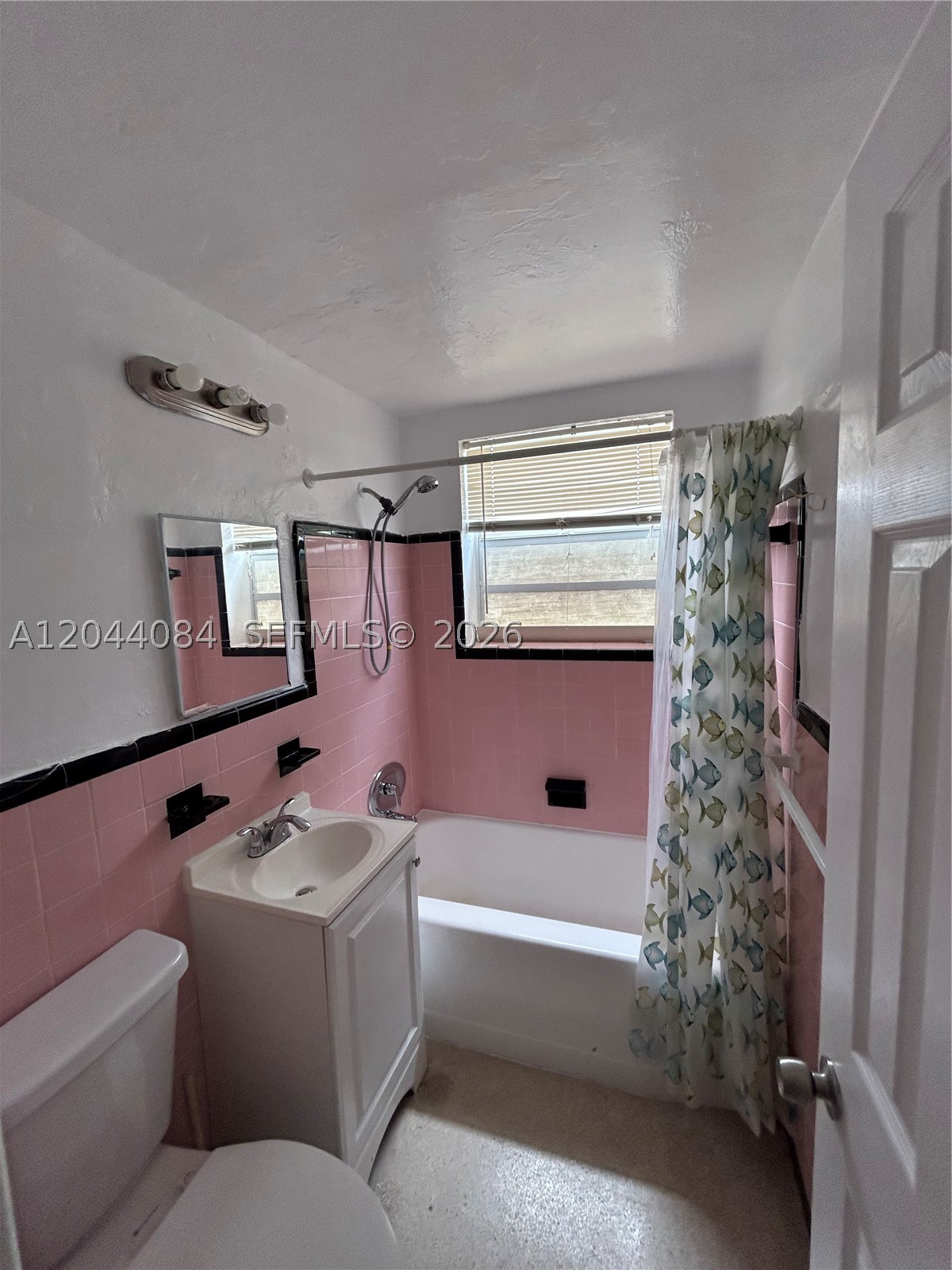BISCAYNE BCH SUB - Residential Lease
