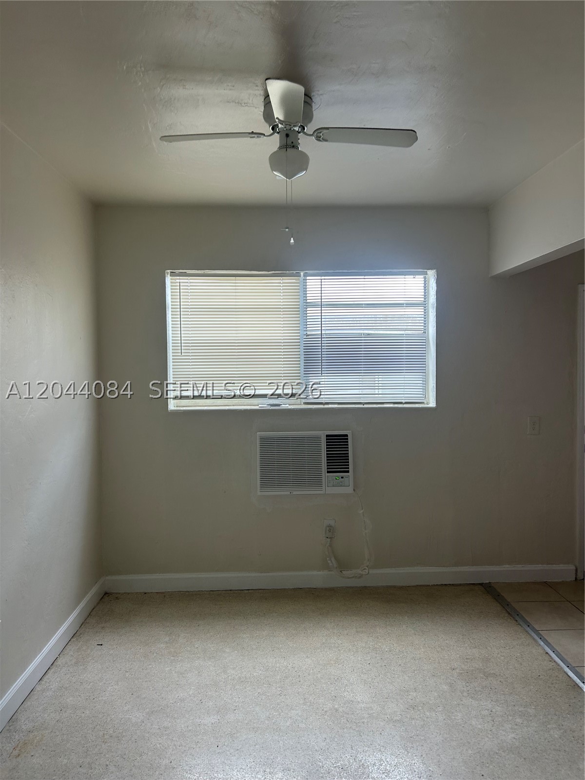 BISCAYNE BCH SUB - Residential Lease