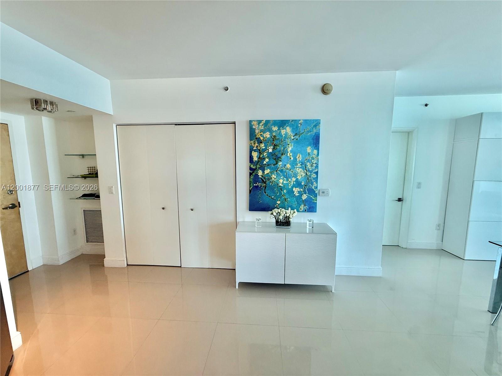 WIND CONDO - Residential
