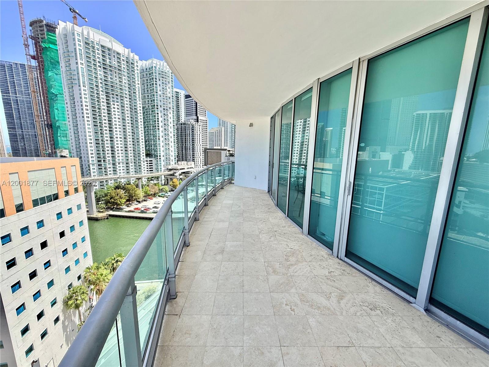 WIND CONDO - Residential