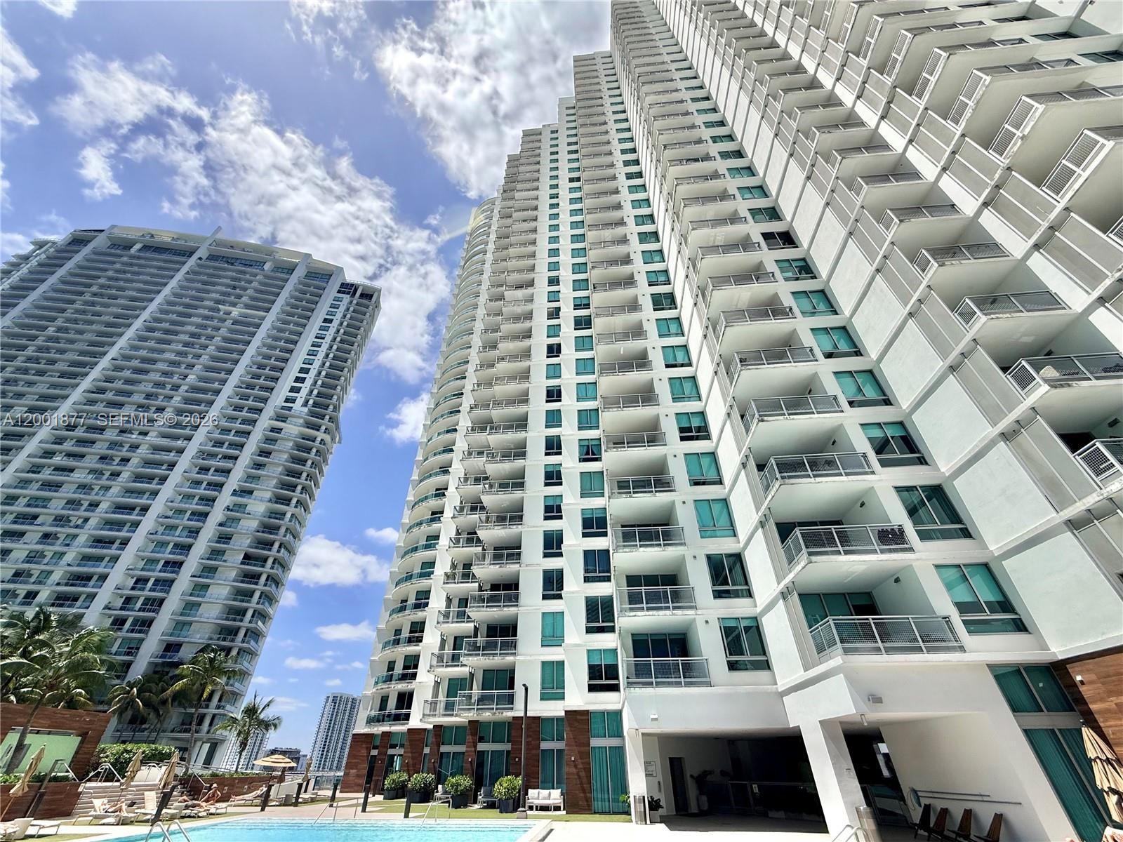 WIND CONDO - Residential