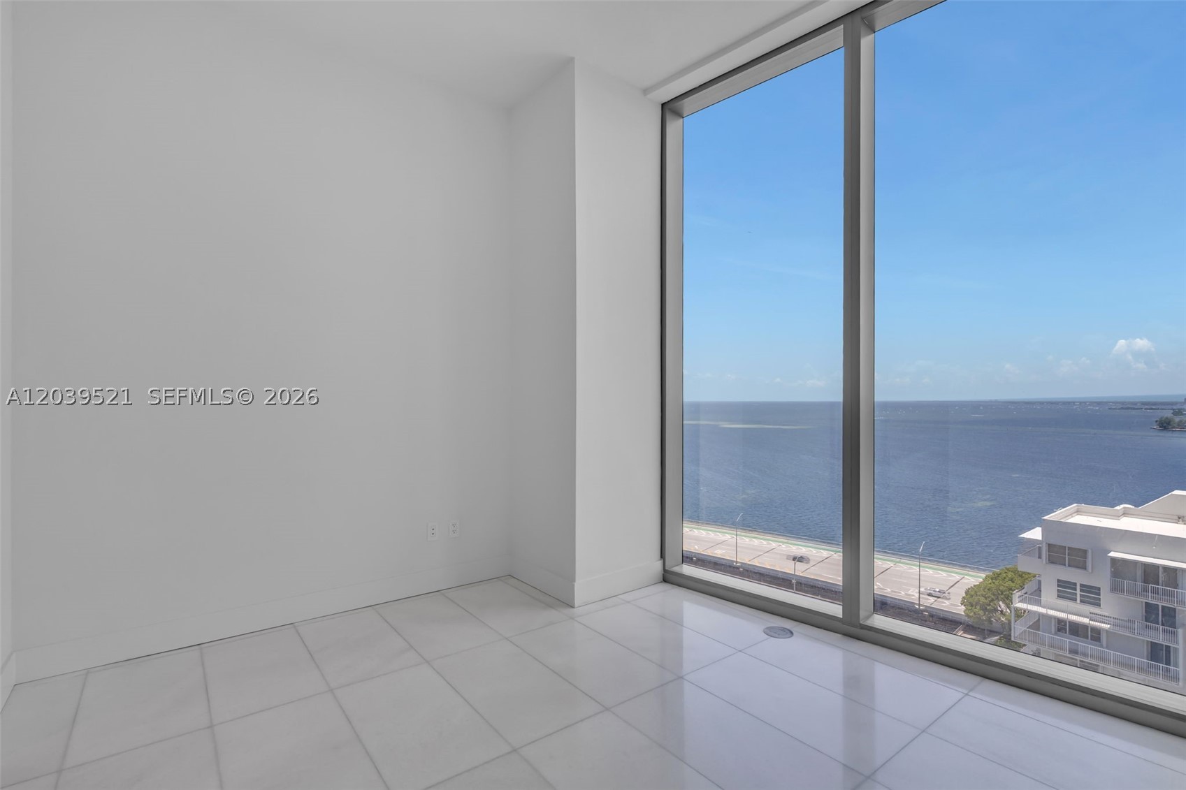 Una Residences - Residential Lease