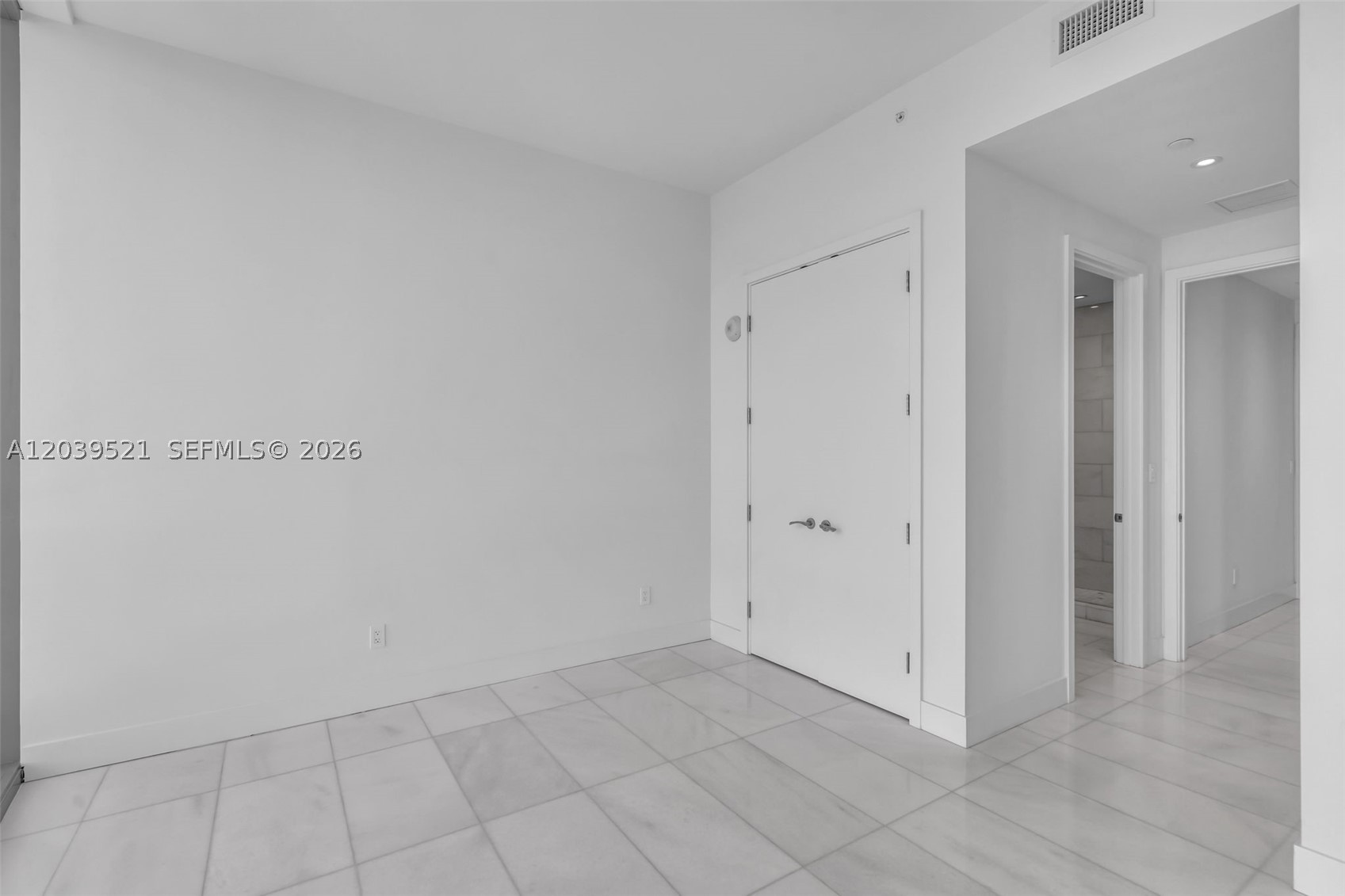 Una Residences - Residential Lease