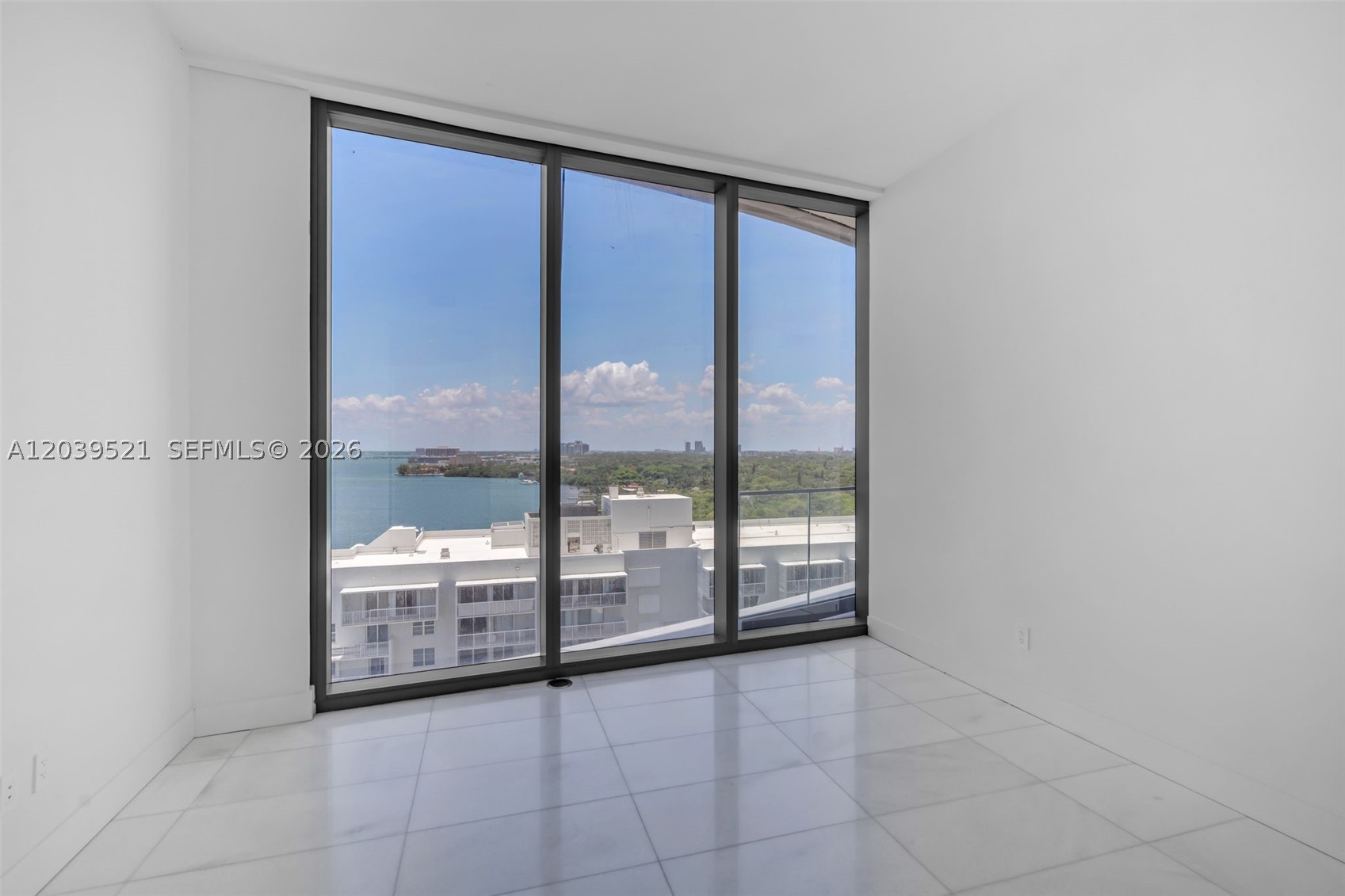Una Residences - Residential Lease