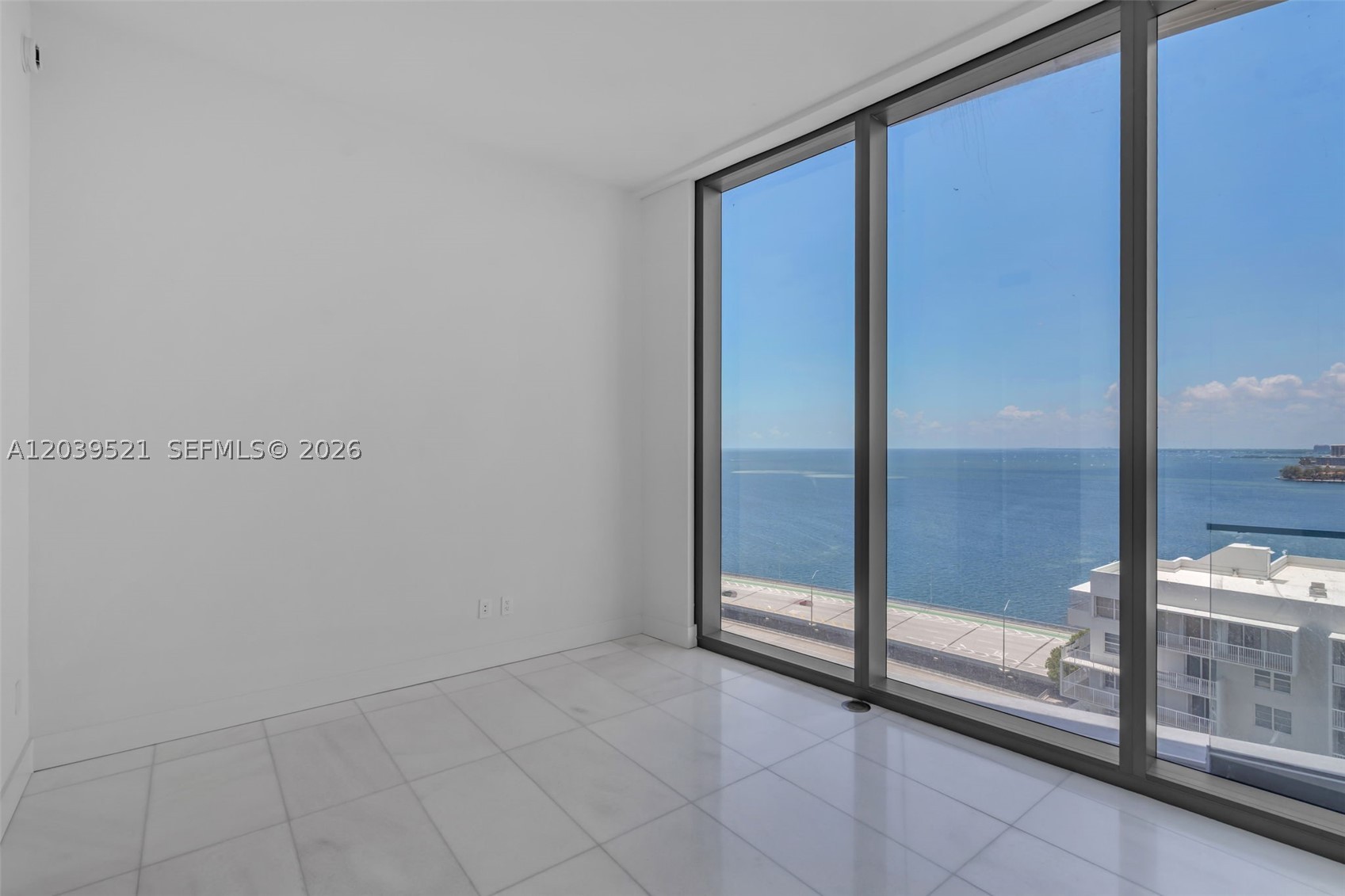 Una Residences - Residential Lease