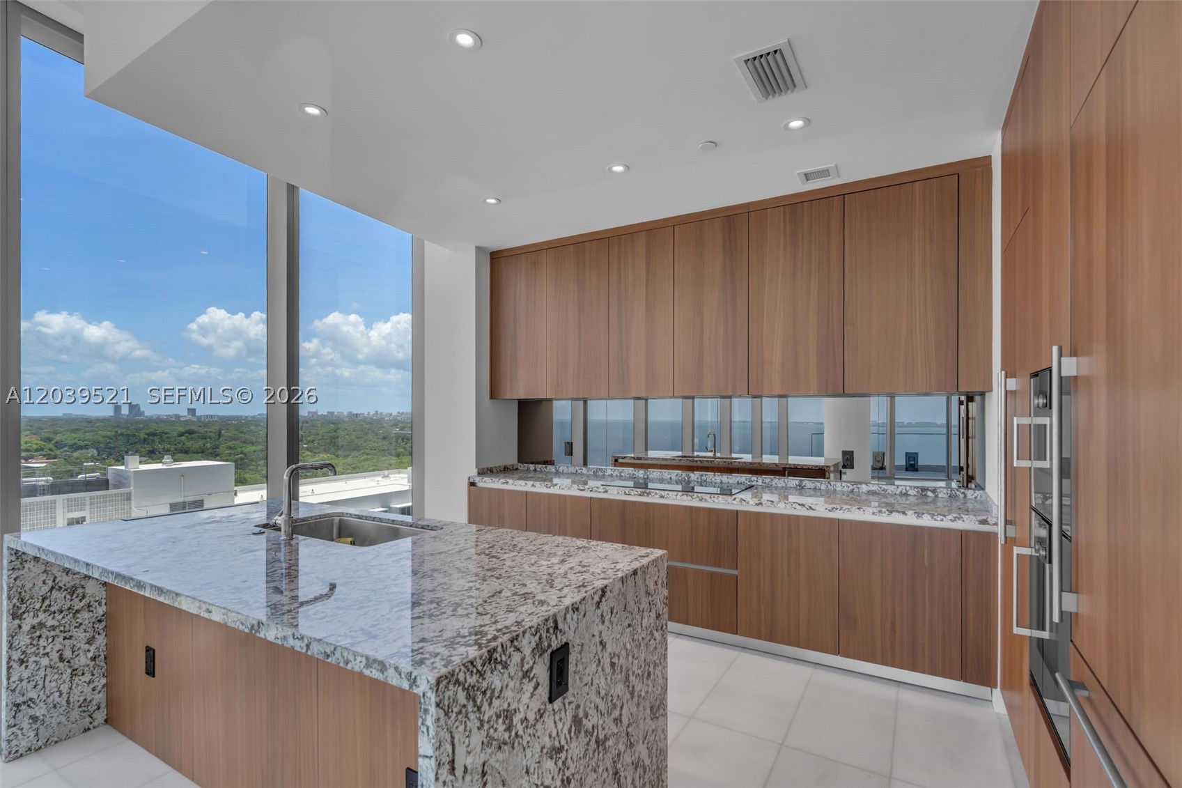 Una Residences - Residential Lease