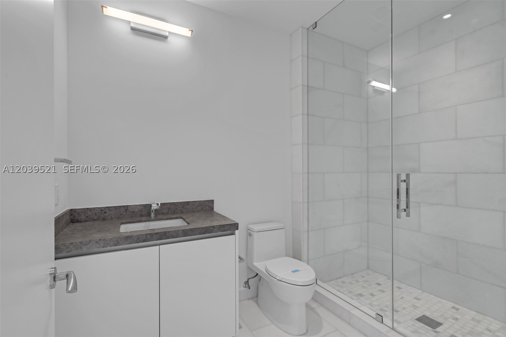 Una Residences - Residential Lease