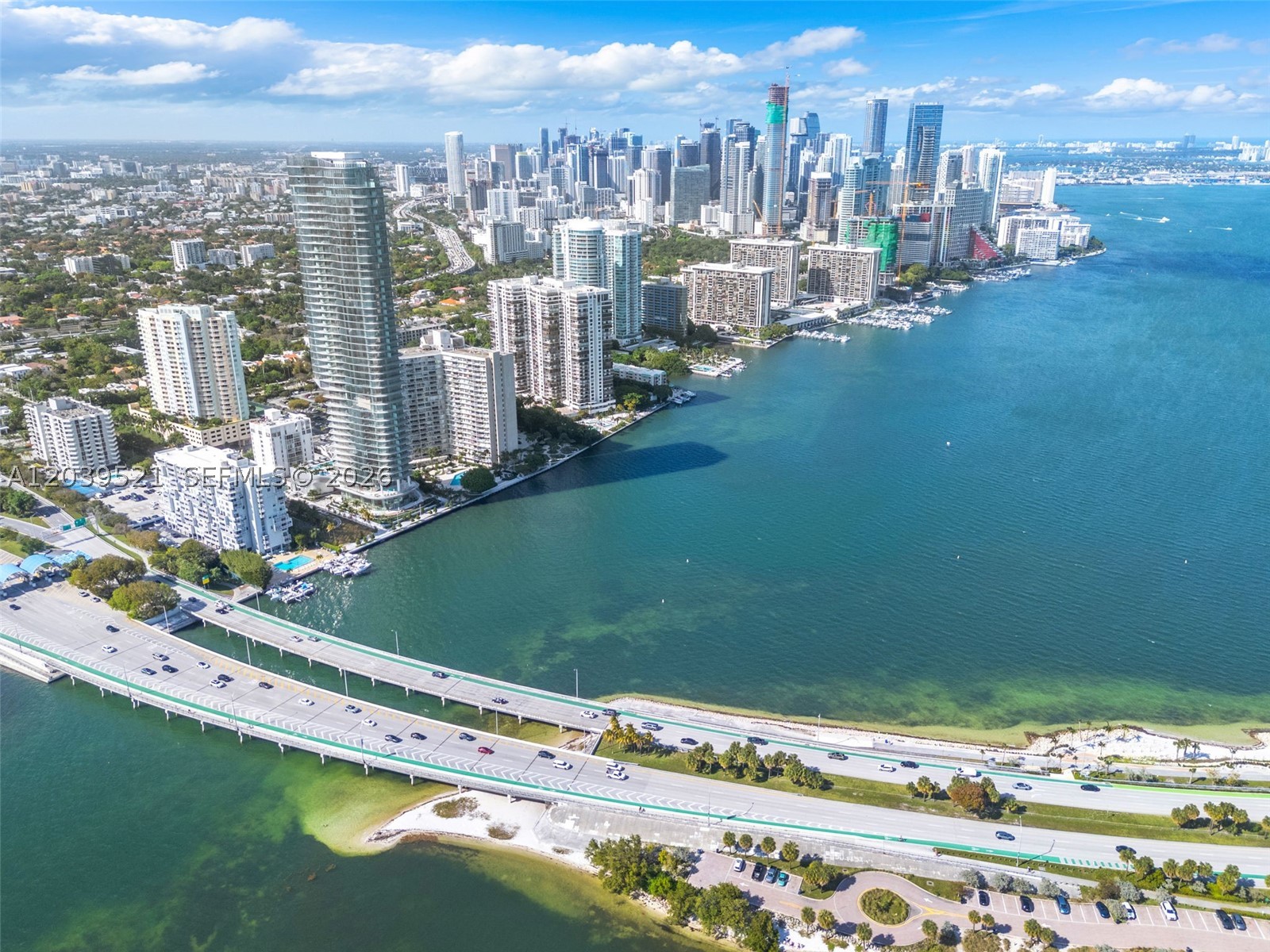 Una Residences - Residential Lease