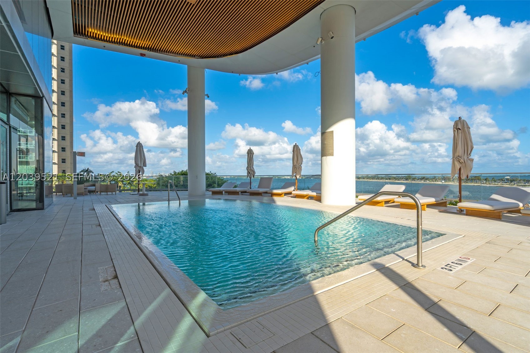 Una Residences - Residential Lease