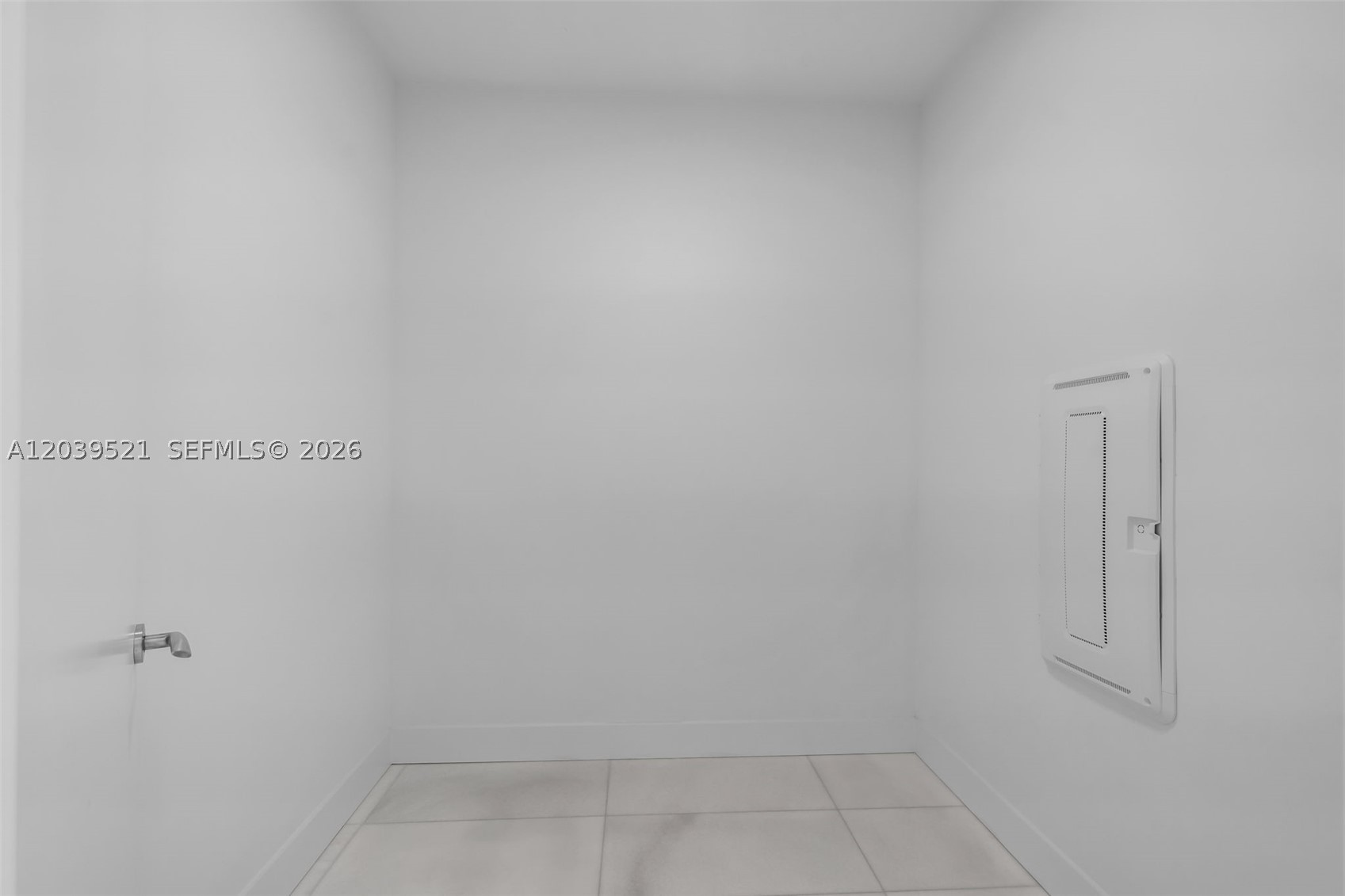 Una Residences - Residential Lease