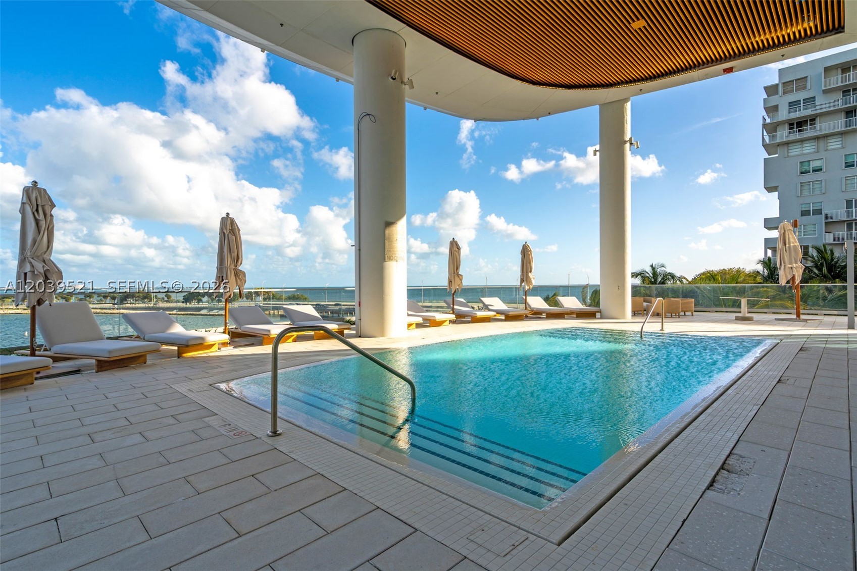 Una Residences - Residential Lease
