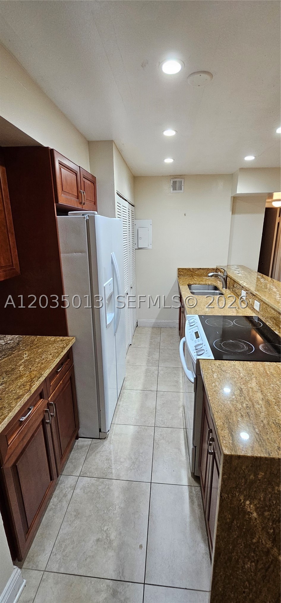 EMBARCADERO CONDO - Residential