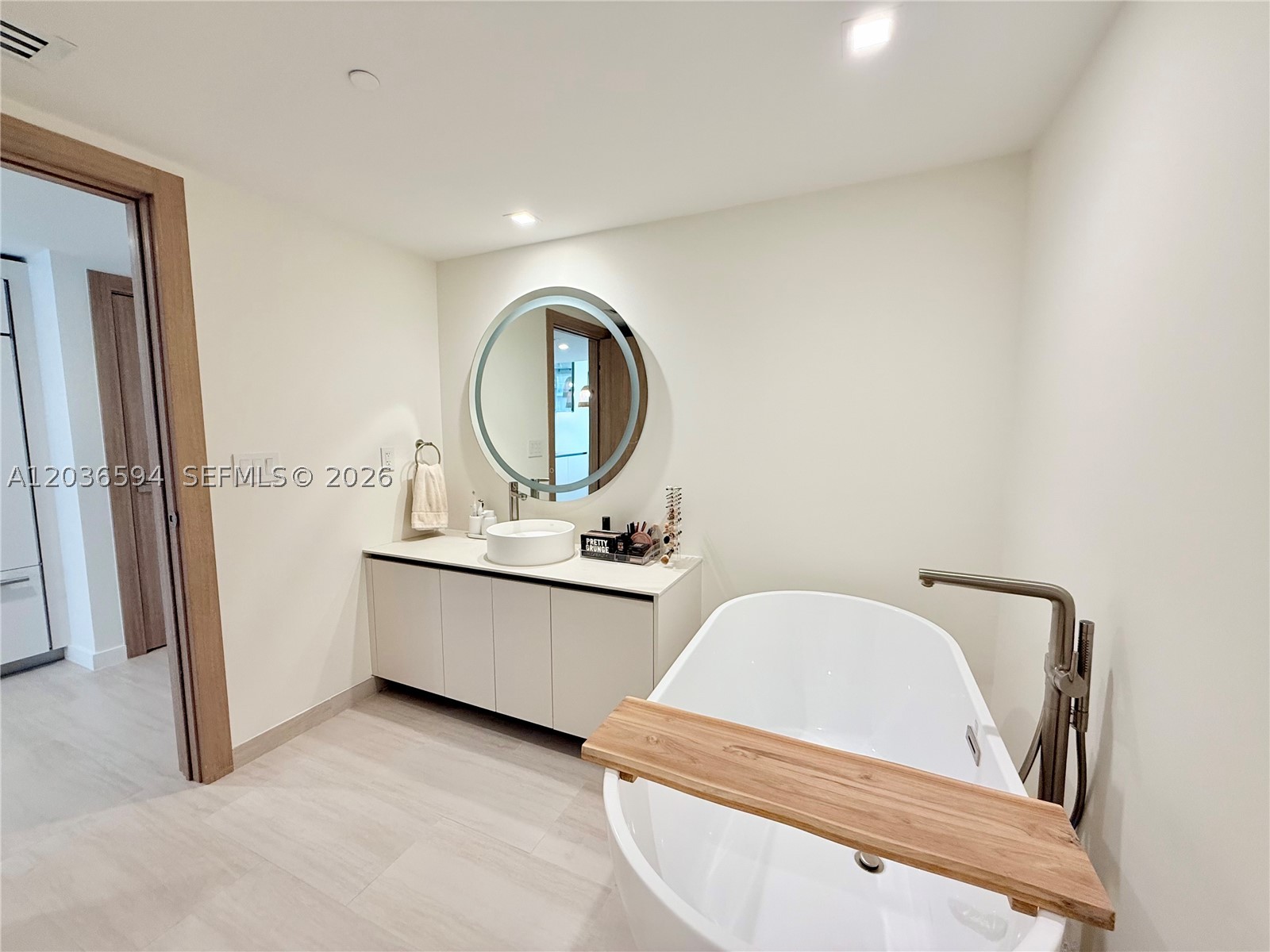 ICON BRICKELL NO TWO - Residential Lease