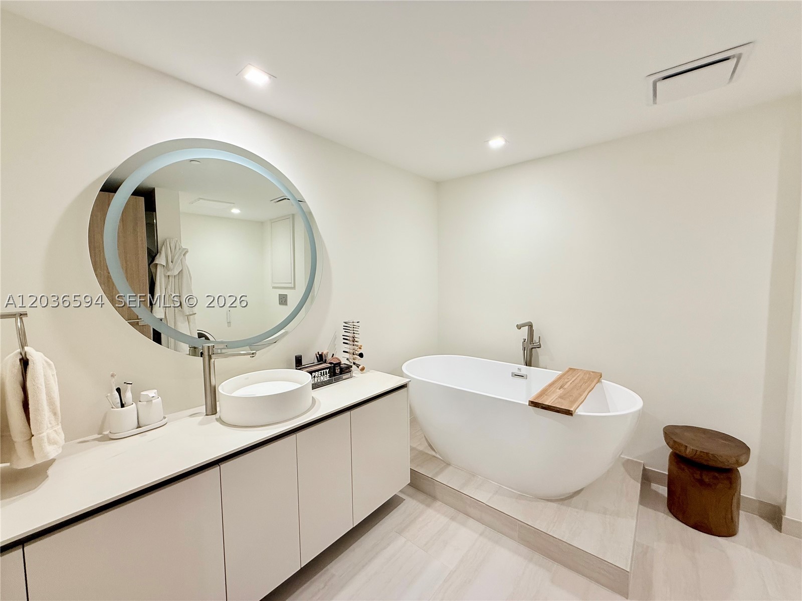 ICON BRICKELL NO TWO - Residential Lease