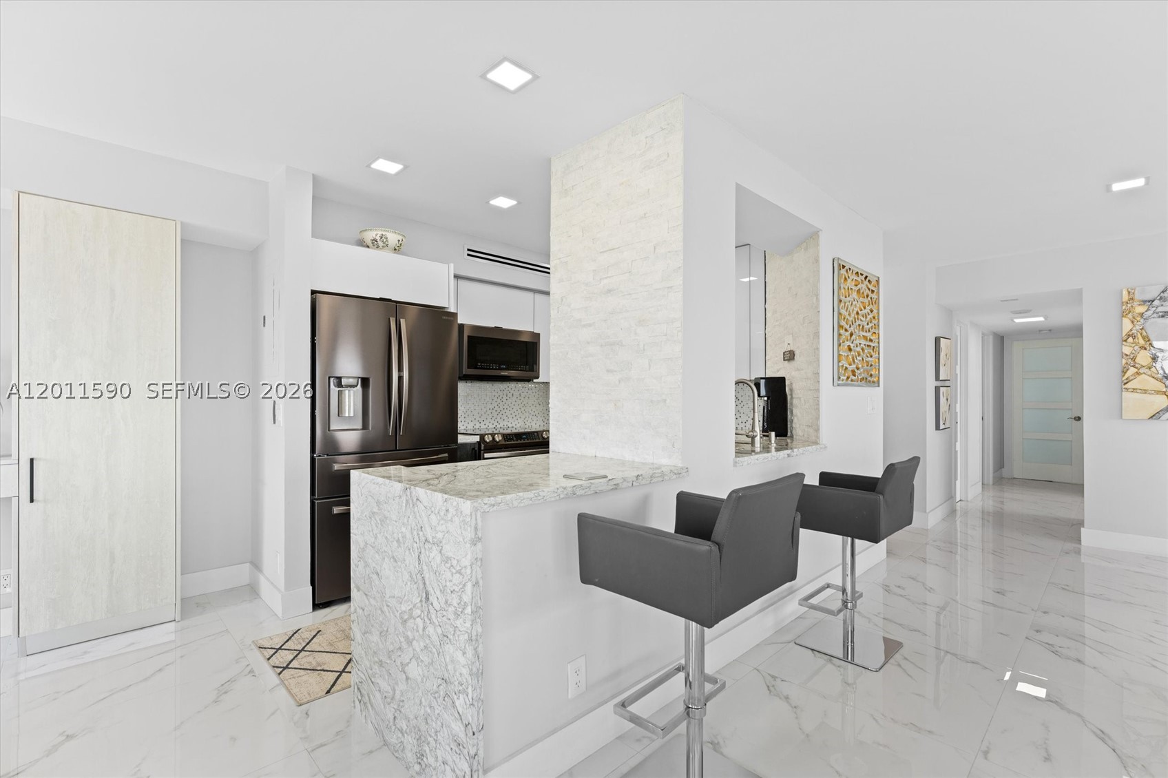 ESSEX TOWER CONDO - Residential