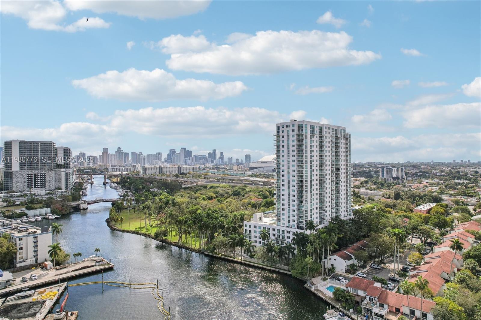 RIVER CLUB TOWNHOUSE COND - Residential