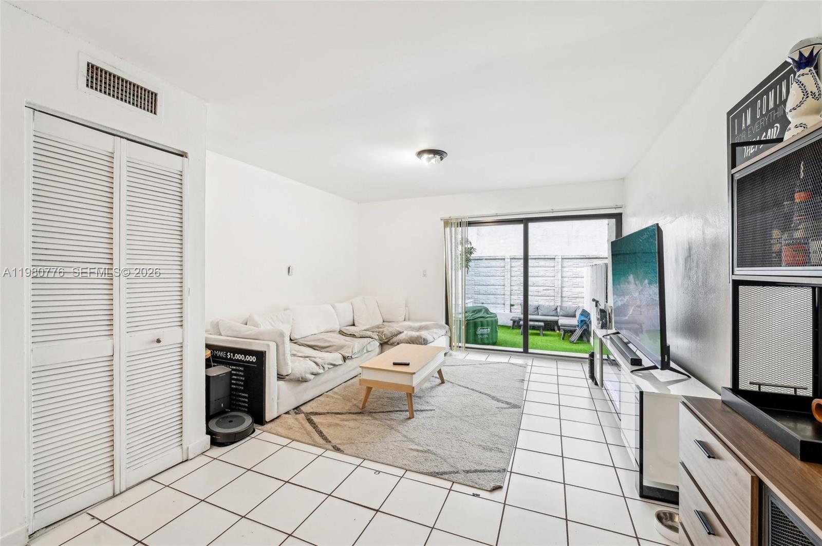 RIVER CLUB TOWNHOUSE COND - Residential