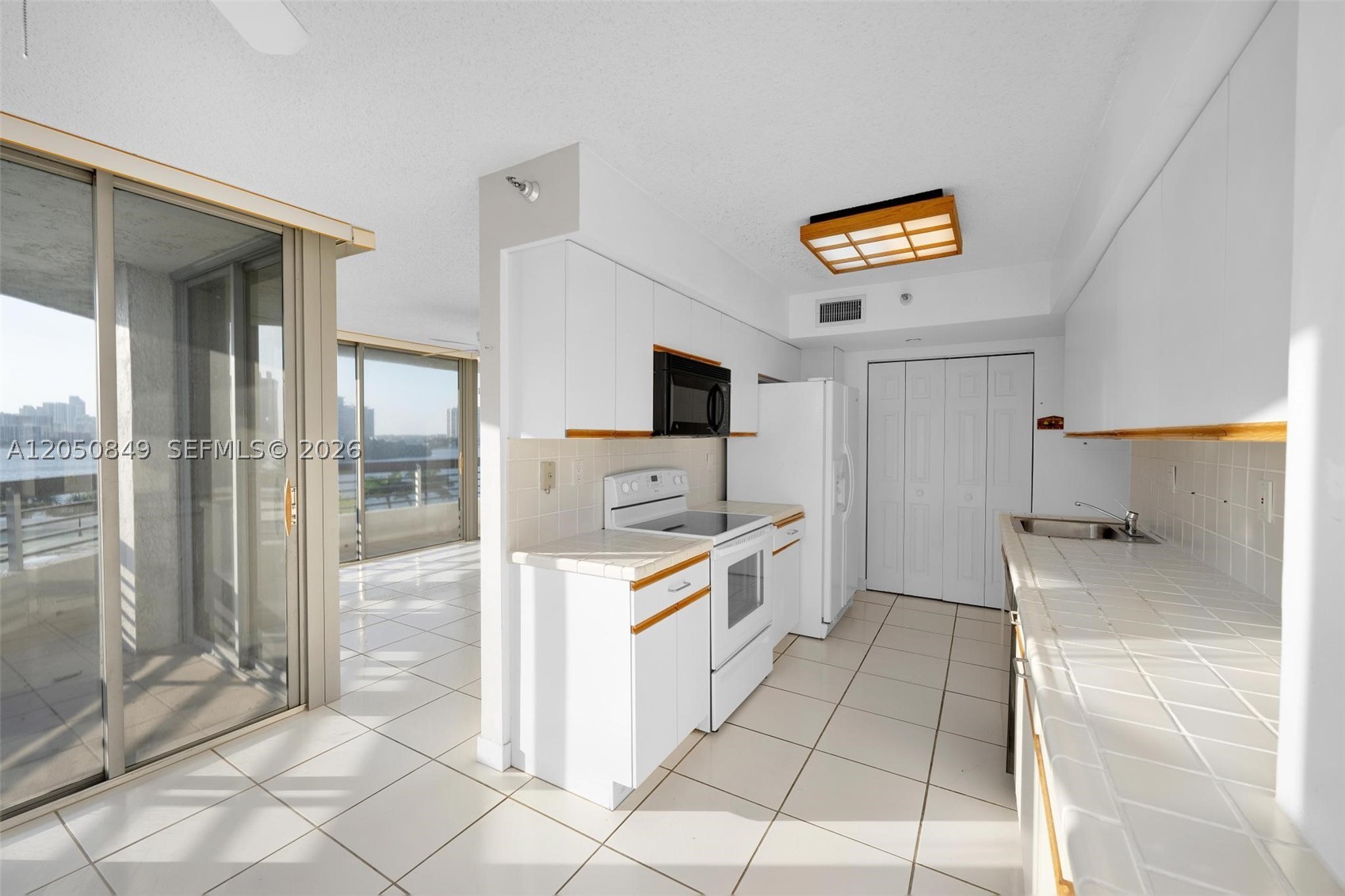 Mystic Pointe - Residential Lease