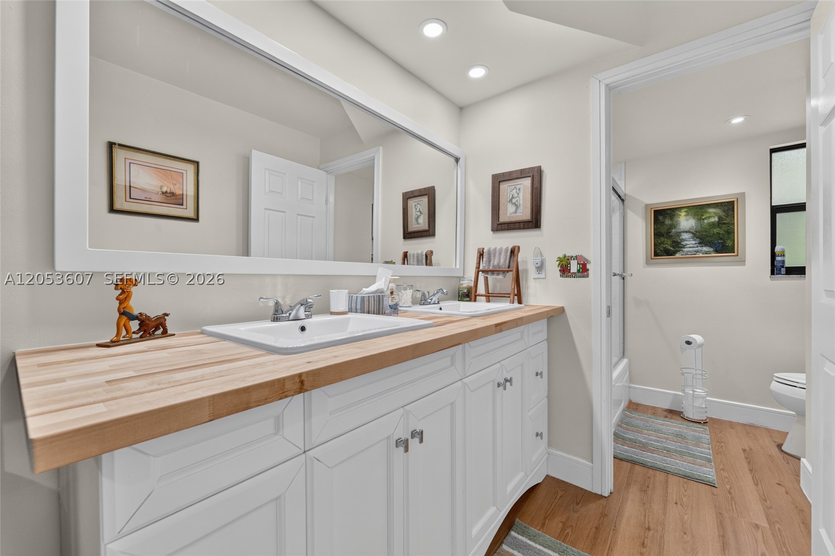 EASTVIEW VILLAGE SQUARE C - Residential