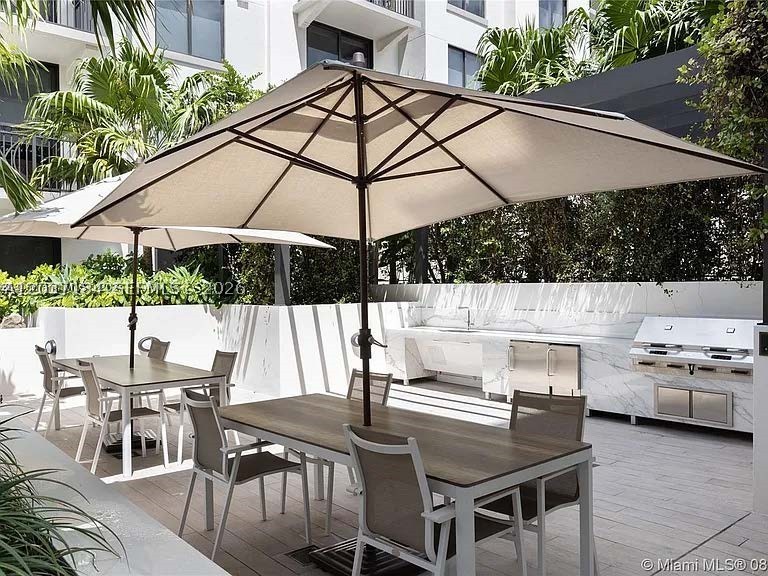 MERRICK MANOR CONDO - Residential Lease