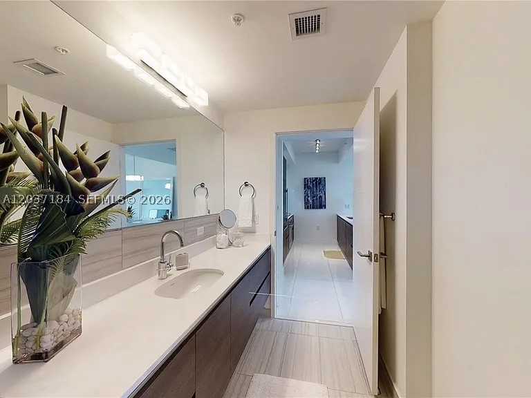 MERRICK MANOR CONDO - Residential Lease