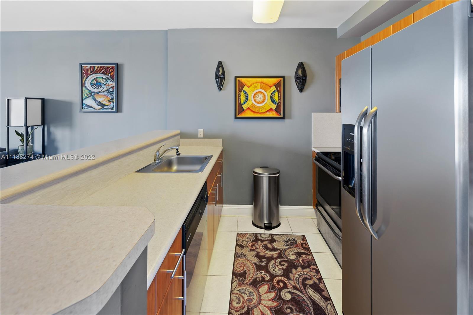 GROVE WAY CONDO - Residential