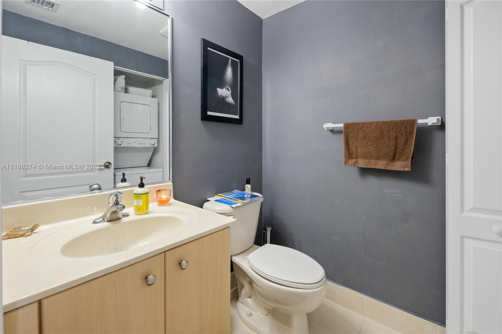 GROVE WAY CONDO - Residential