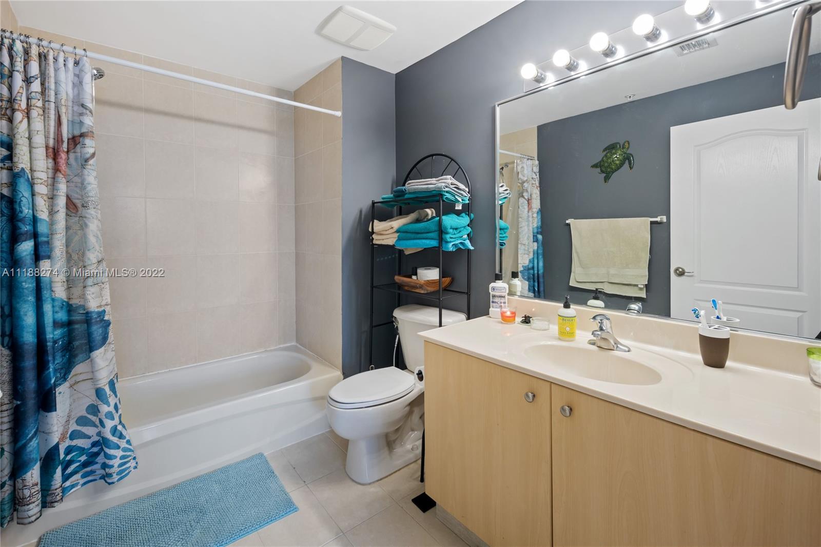 GROVE WAY CONDO - Residential
