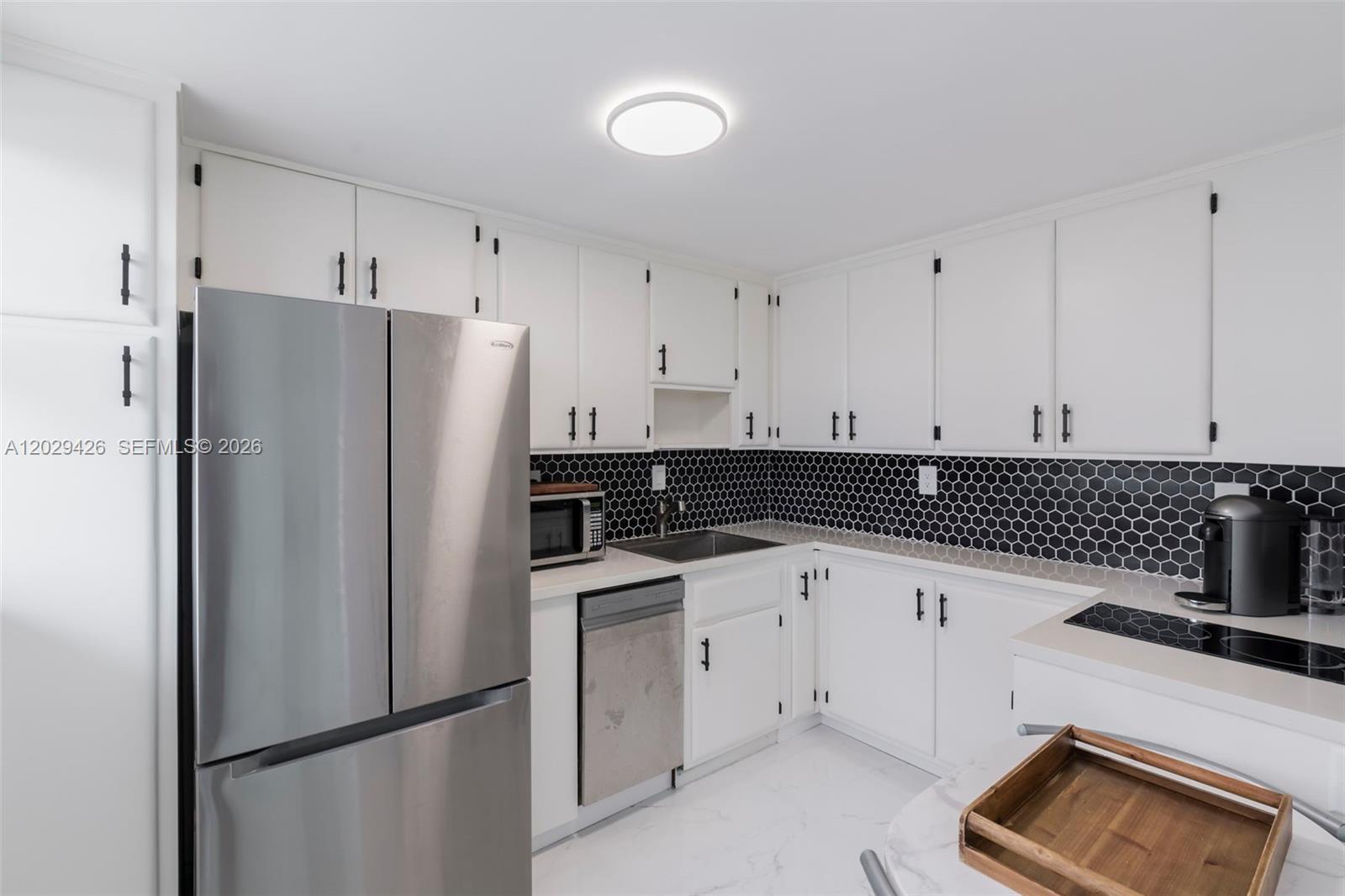 IMPERIAL HOUSE INC - Residential