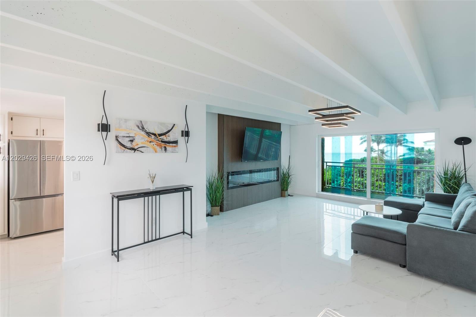 IMPERIAL HOUSE INC - Residential