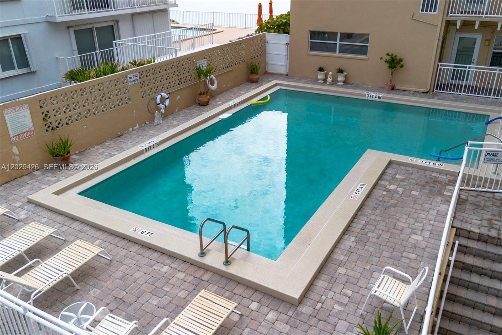 IMPERIAL HOUSE INC - Residential