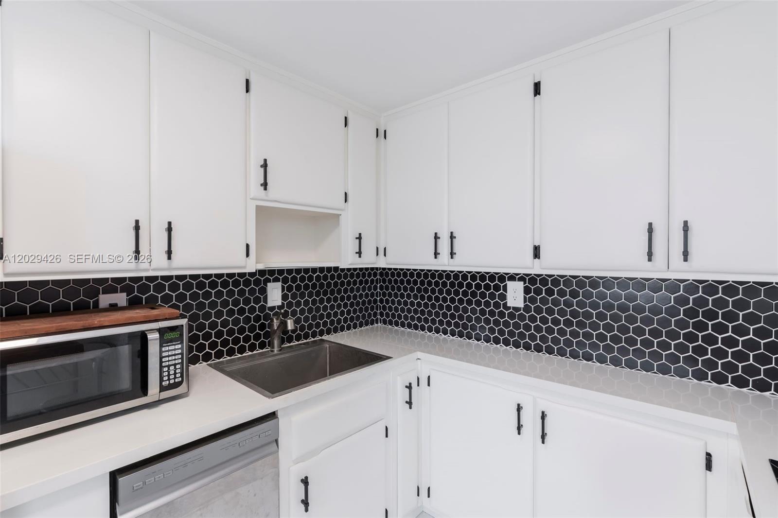 IMPERIAL HOUSE INC - Residential
