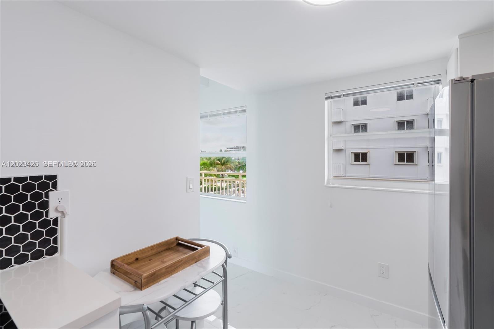 IMPERIAL HOUSE INC - Residential
