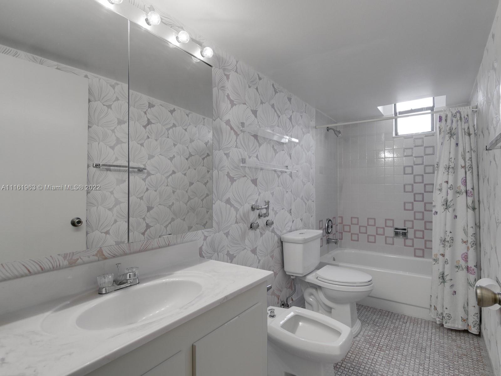 OLYMPUS CONDO - Residential